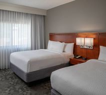 Courtyard by Marriott Nashville Airport Room