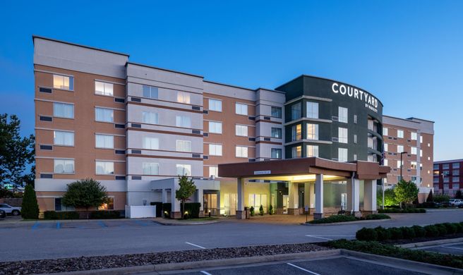 Courtyard by Marriott Charleston Exterior