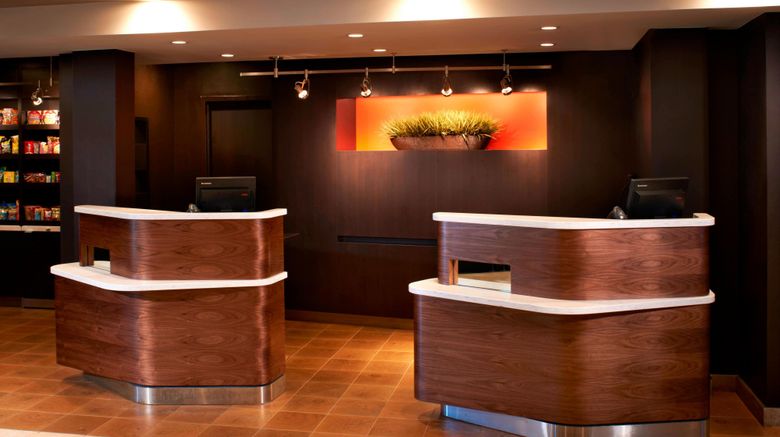 <b>Courtyard Toledo Rossford/Perrysburg Lobby</b>. Images powered by <a href="https://www.leonardoworldwide.com/" title="Leonardo Worldwide" target="_blank">Leonardo</a>.
