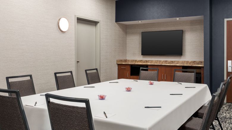 <b>Courtyard by Marriott Columbia Meeting</b>. Images powered by <a href="https://www.leonardoworldwide.com/" title="Leonardo Worldwide" target="_blank">Leonardo</a>.