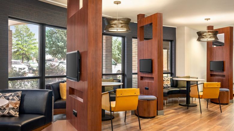 <b>Courtyard by Marriott Columbia Restaurant</b>. Images powered by <a href="https://www.leonardoworldwide.com/" title="Leonardo Worldwide" target="_blank">Leonardo</a>.