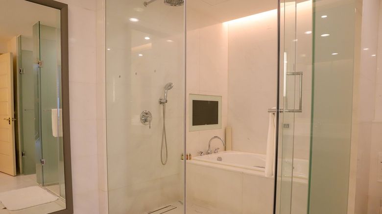 <b>Grand Victoria Hotel Room</b>. Images powered by <a href="https://www.leonardoworldwide.com/" title="Leonardo Worldwide" target="_blank">Leonardo</a>.