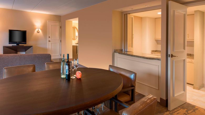 <b>The Westin Lake Las Vegas Resort & Spa Suite</b>. Images powered by <a href="https://www.leonardoworldwide.com/" title="Leonardo Worldwide" target="_blank">Leonardo</a>.