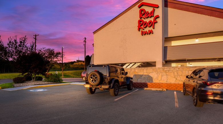 <b>Red Roof Inn Binghamton - Johnson City Exterior</b>. Images powered by <a href="https://www.leonardoworldwide.com/" title="Leonardo Worldwide" target="_blank">Leonardo</a>.