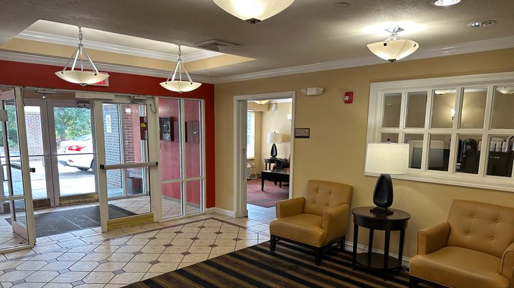 Red Roof Inn Southfield Lobby