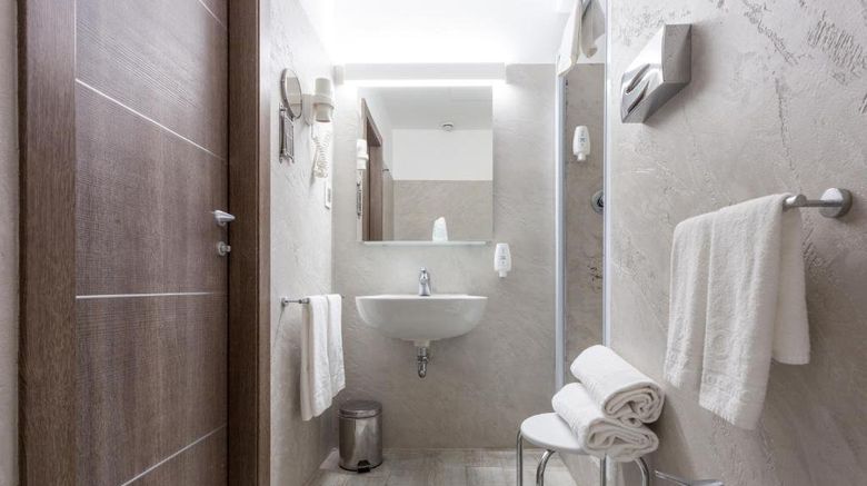 <b>Best Quality Hotel Gran Mogol Room</b>. Images powered by <a href="https://www.leonardoworldwide.com/" title="Leonardo Worldwide" target="_blank">Leonardo</a>.