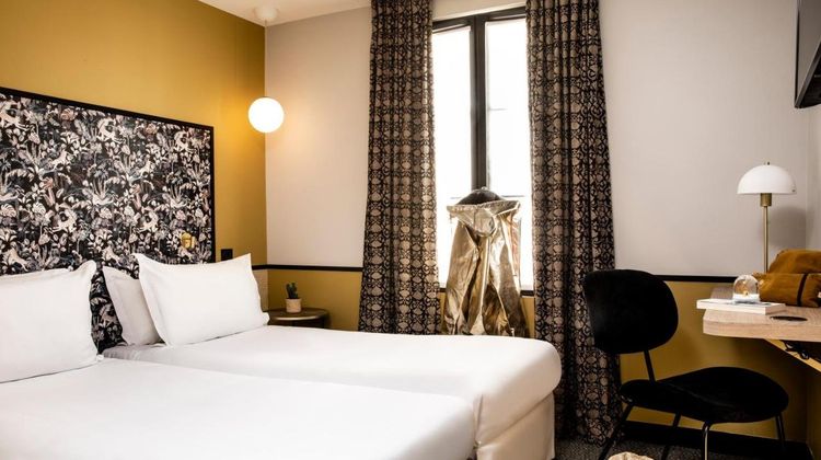 Paris Lafayette Hotel Room