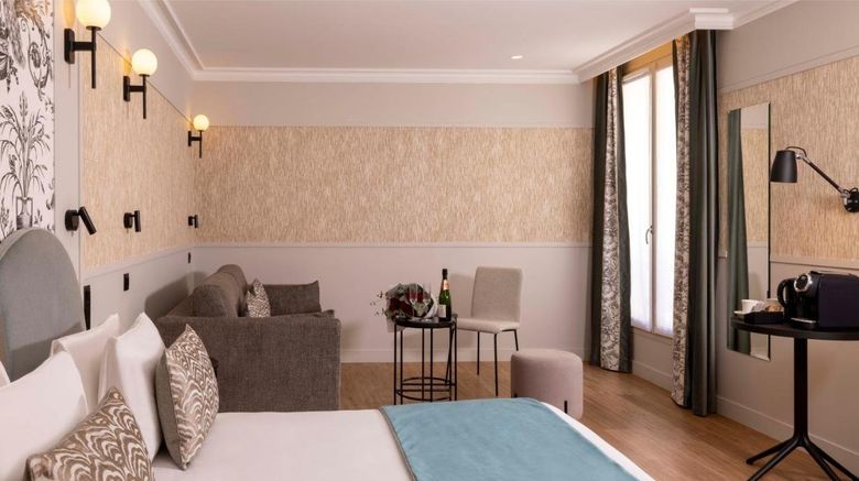 <b>Grand Hotel Leveque Room</b>. Images powered by <a href="https://www.leonardoworldwide.com/" title="Leonardo Worldwide" target="_blank">Leonardo</a>.
