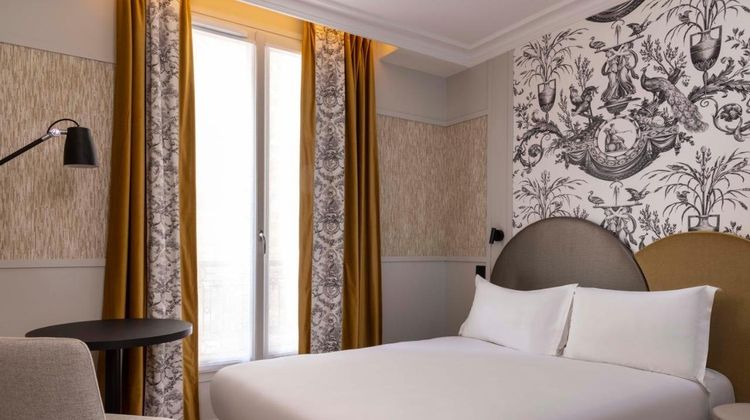 Grand Hotel Leveque Room