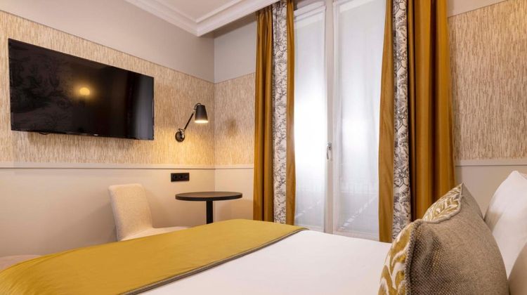 Grand Hotel Leveque Room