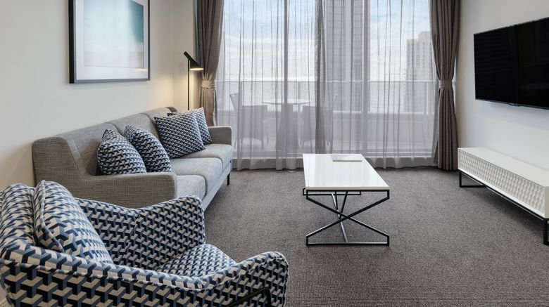<b>Meriton Suites Broadbeach Room</b>. Images powered by <a href="https://www.leonardoworldwide.com/" title="Leonardo Worldwide" target="_blank">Leonardo</a>.