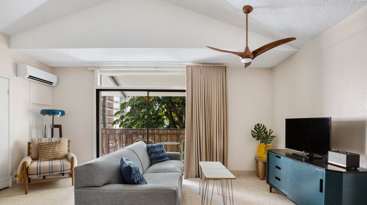 White Sands Hotel Suite