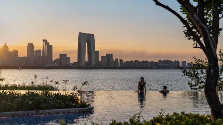 <b>Four Seasons Hotel Suzhou Pool</b>. Images powered by <a href="https://www.leonardoworldwide.com/" title="Leonardo Worldwide" target="_blank">Leonardo</a>.