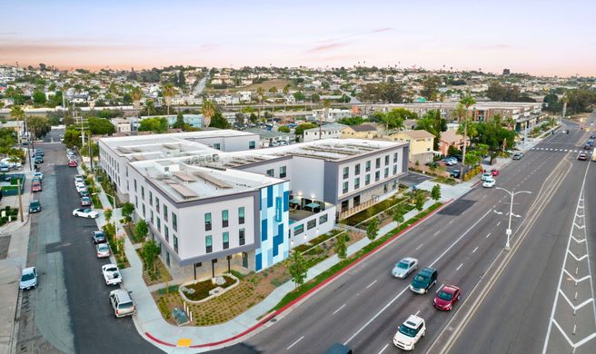 Fairfield Inn & Suites Pacific Beach Exterior