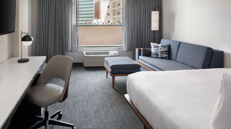 <b>Courtyard by Marriott Stamford Downtown Room</b>. Images powered by <a href="https://www.leonardoworldwide.com/" title="Leonardo Worldwide" target="_blank">Leonardo</a>.