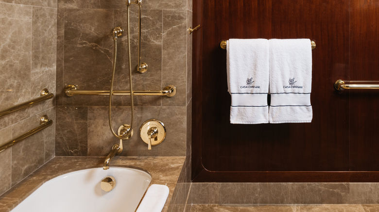 <b>Casa Cipriani New York Room</b>. Images powered by <a href="https://www.leonardoworldwide.com/" title="Leonardo Worldwide" target="_blank">Leonardo</a>.