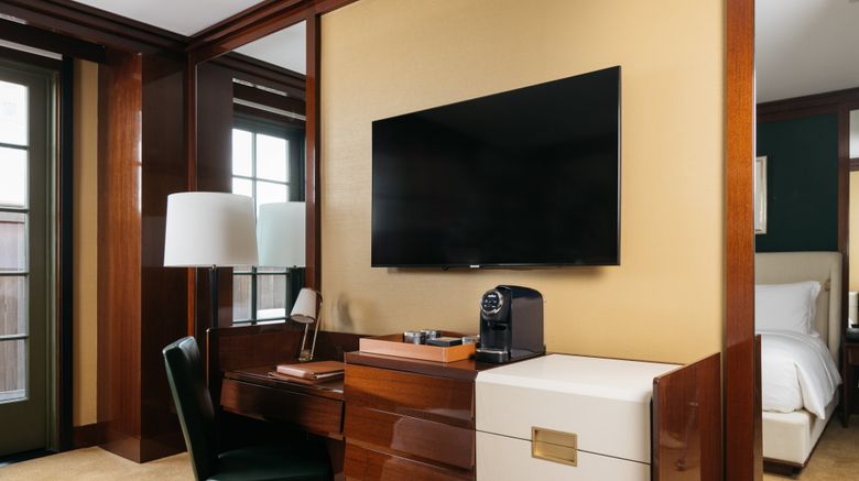 <b>Casa Cipriani New York Room</b>. Images powered by <a href="https://www.leonardoworldwide.com/" title="Leonardo Worldwide" target="_blank">Leonardo</a>.