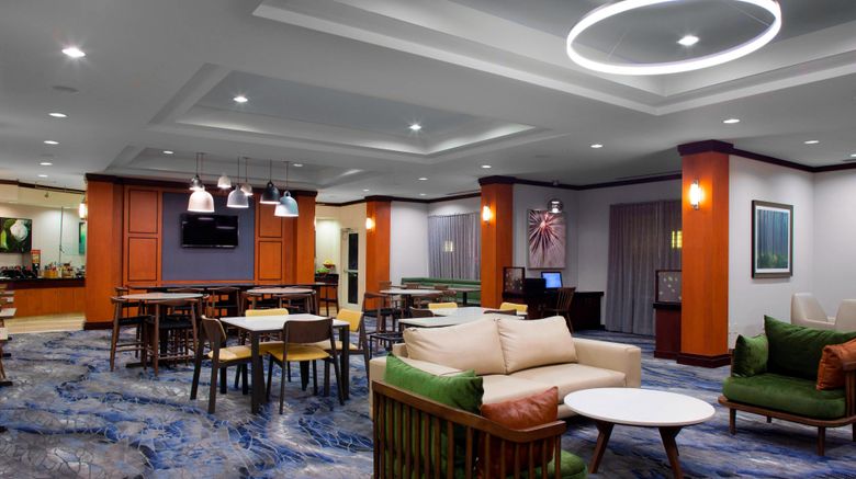 <b>Fairfield Inn & Suites EastChase Lobby</b>. Images powered by <a href="https://www.leonardoworldwide.com/" title="Leonardo Worldwide" target="_blank">Leonardo</a>.