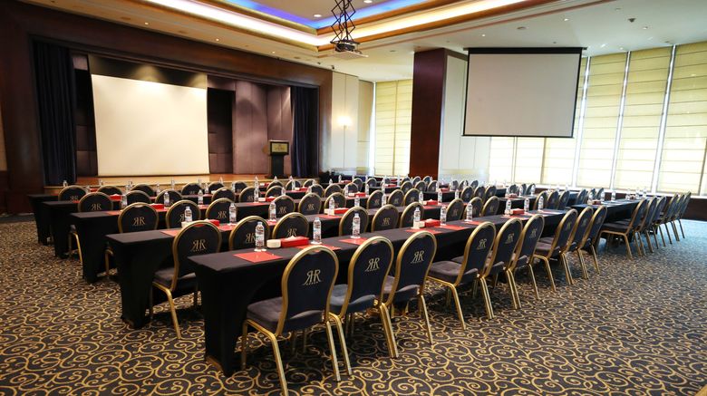 <b>Le Royal Hotel Beirut Meeting</b>. Images powered by <a href="https://www.leonardoworldwide.com/" title="Leonardo Worldwide" target="_blank">Leonardo</a>.