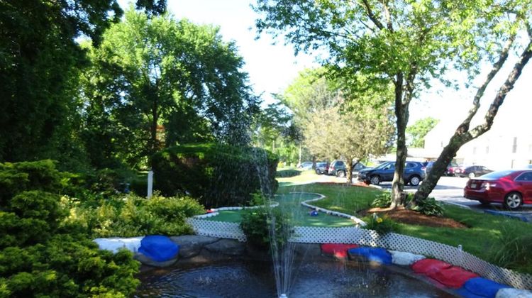The Mariner Resort Cape Cod Exterior