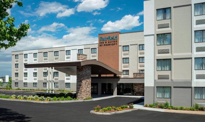 Fairfield Inn & Suites Providence Arpt Exterior