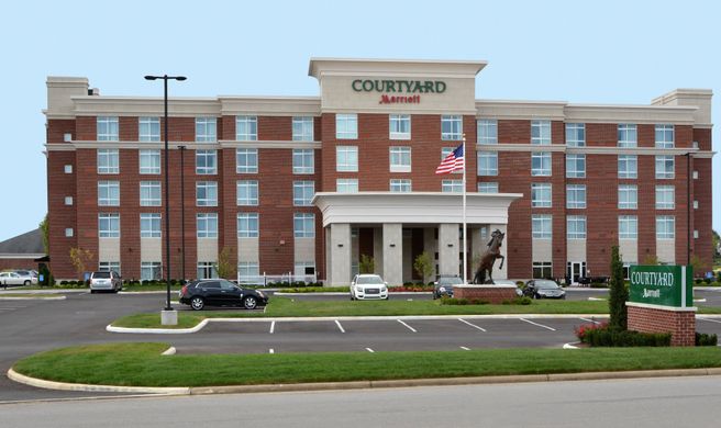 Courtyard Youngstown Canfield Exterior