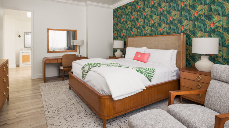 Tommy Bahama Miramonte Resort & Spa Suite