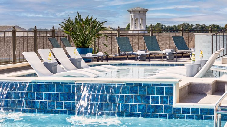 Renaissance Riverview Plaza Hotel Mobile Pool