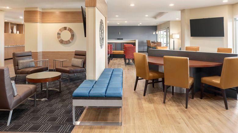 <b>TownePlace Suites Janesville Lobby</b>. Images powered by <a href="https://www.leonardoworldwide.com/" title="Leonardo Worldwide" target="_blank">Leonardo</a>.