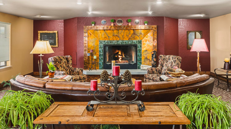 Bitterroot River Inn & Conference Ctr Lobby