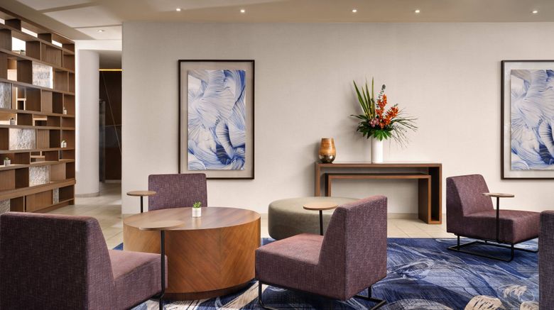 <b>Costa Mesa Marriott Lobby</b>. Images powered by <a href="https://www.leonardoworldwide.com/" title="Leonardo Worldwide" target="_blank">Leonardo</a>.