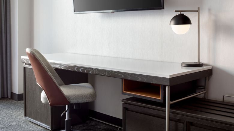 <b>Courtyard by Marriott Stamford Downtown Suite</b>. Images powered by <a href="https://www.leonardoworldwide.com/" title="Leonardo Worldwide" target="_blank">Leonardo</a>.