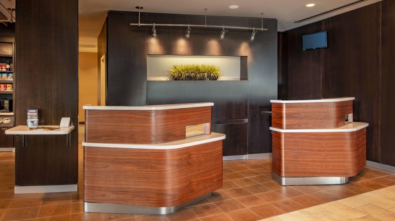 <b>Courtyard Hagerstown Lobby</b>. Images powered by <a href="https://www.leonardoworldwide.com/" title="Leonardo Worldwide" target="_blank">Leonardo</a>.
