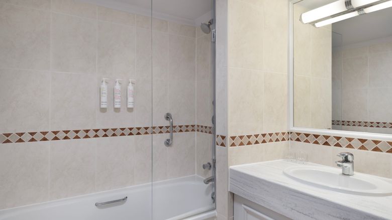 <b>Delta Hotels Huntingdon Room</b>. Images powered by <a href="https://www.leonardoworldwide.com/" title="Leonardo Worldwide" target="_blank">Leonardo</a>.