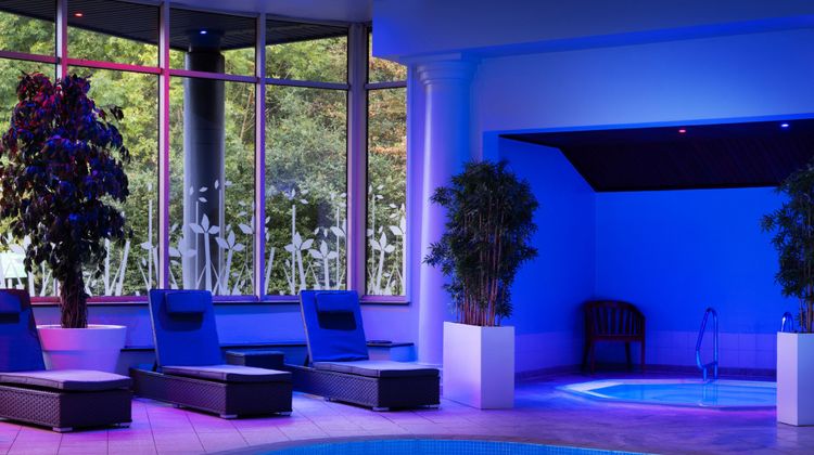 Delta Hotels Huntingdon Pool
