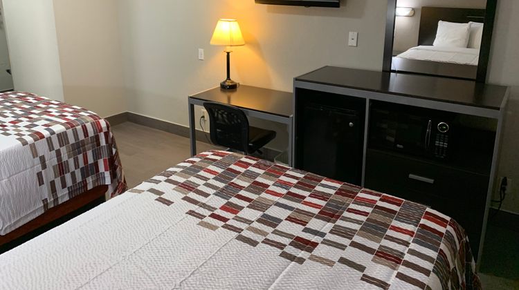 Red Roof Inn Copiague Room
