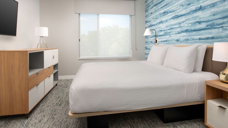 TownePlace Suites Cincinnati Mason Room