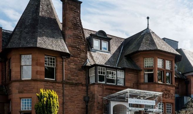 Glynhill Hotel & Leisure Club Exterior