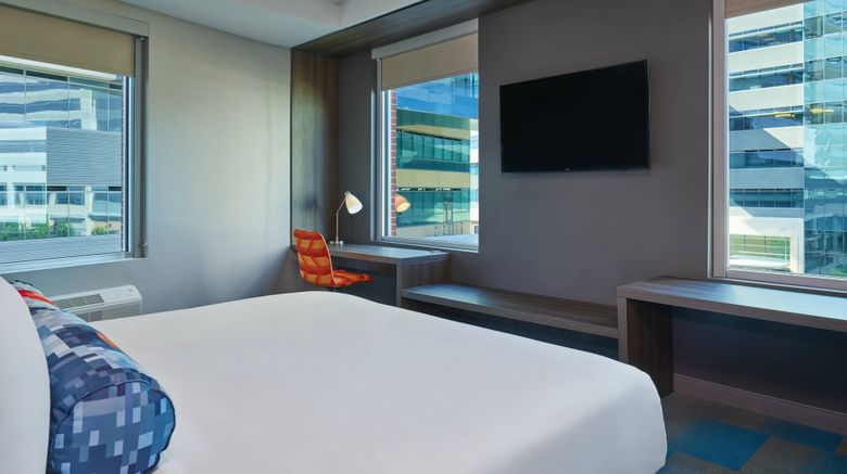 <b>Aloft Richardson Room</b>. Images powered by <a href="https://www.leonardoworldwide.com/" title="Leonardo Worldwide" target="_blank">Leonardo</a>.