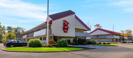 Red Roof Inn Salem Exterior