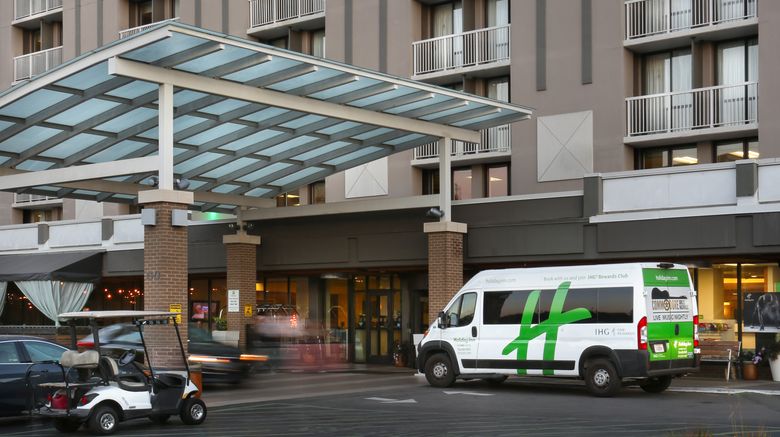 <b>Holiday Inn Vanderbilt Downtown Lobby</b>. Images powered by <a href="https://www.leonardoworldwide.com/" title="Leonardo Worldwide" target="_blank">Leonardo</a>.