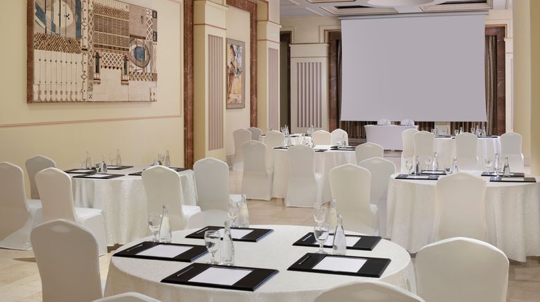 <b>Dar Al Iman InterContinental Madinah Meeting</b>. Images powered by <a href="https://www.leonardoworldwide.com/" title="Leonardo Worldwide" target="_blank">Leonardo</a>.