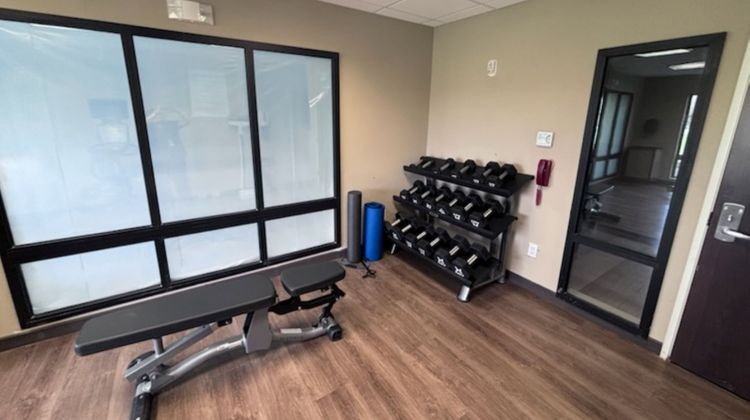 Holiday Inn Express & Suites Health Club