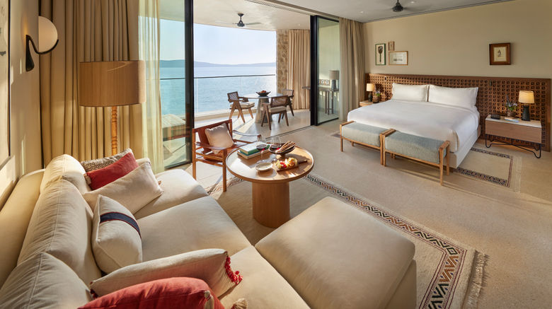 <b>Mandarin Oriental, Costa Navarino Suite</b>. Images powered by <a href="https://www.leonardoworldwide.com/" title="Leonardo Worldwide" target="_blank">Leonardo</a>.
