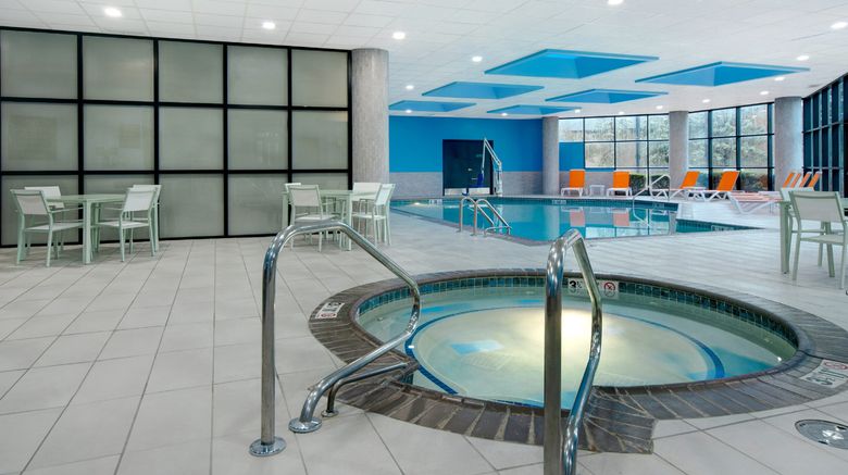 <b>Crowne Plaza Hotel Auburn Hills Pool</b>. Images powered by <a href="https://www.leonardoworldwide.com/" title="Leonardo Worldwide" target="_blank">Leonardo</a>.