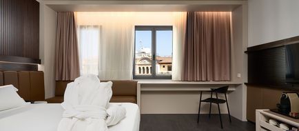 Hotel Becquer Room