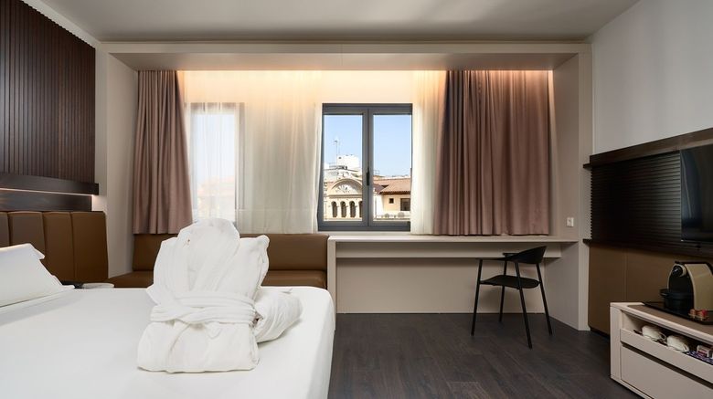 <b>Hotel Becquer Room</b>. Images powered by <a href="https://www.leonardoworldwide.com/" title="Leonardo Worldwide" target="_blank">Leonardo</a>.