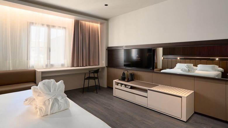 <b>Hotel Becquer Room</b>. Images powered by <a href="https://www.leonardoworldwide.com/" title="Leonardo Worldwide" target="_blank">Leonardo</a>.