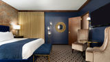 Des Lux Hotel Room