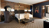 Des Lux Hotel Room